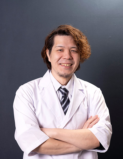 嶺山さん